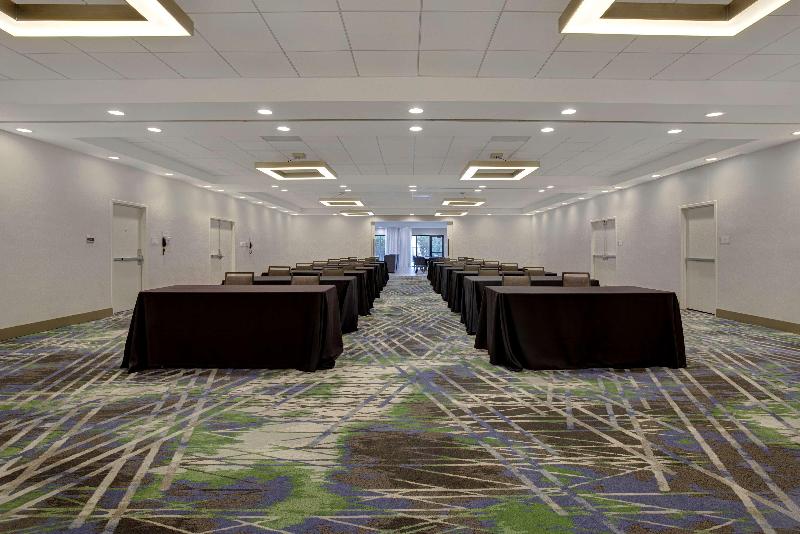 هتل Doubletree By Hilton Palmdale, Ca