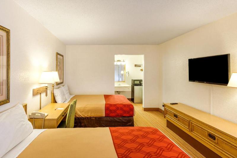 Hôtel Econo Lodge Airport I35 North
