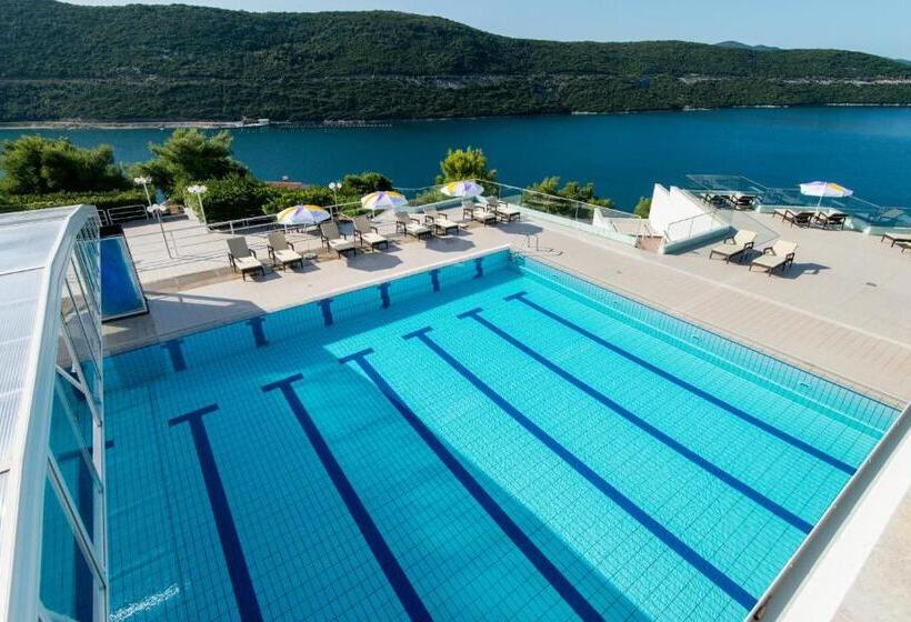 Hotel Grand  Neum