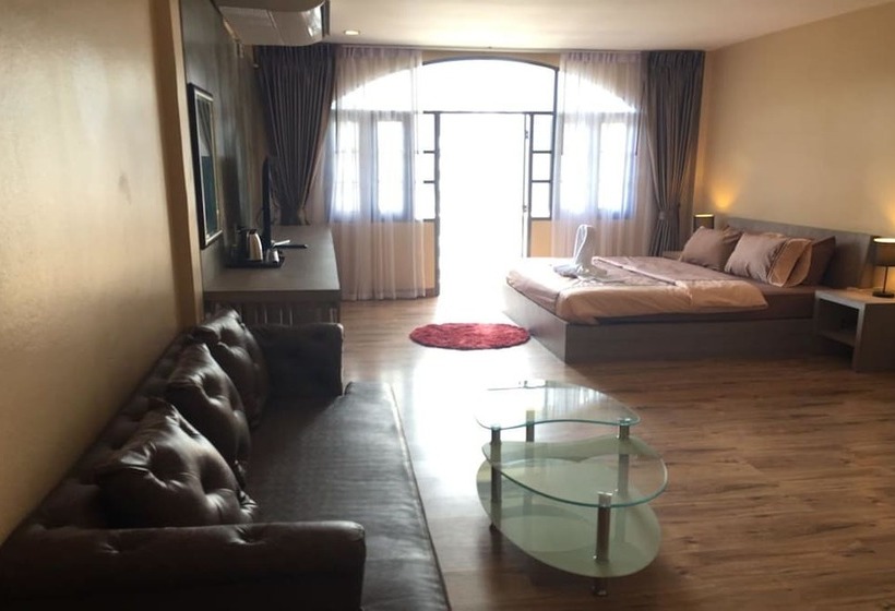 هتل S A F E Residence Patong