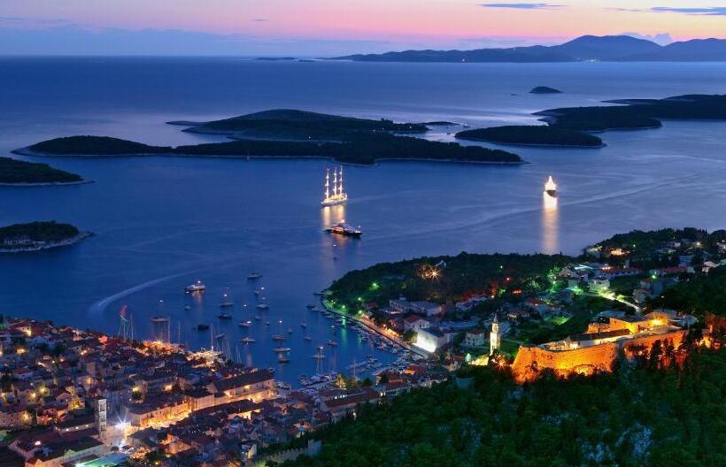 هتل Sirena Hvar