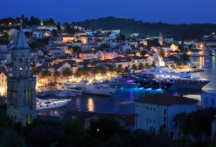 هتل Sirena Hvar