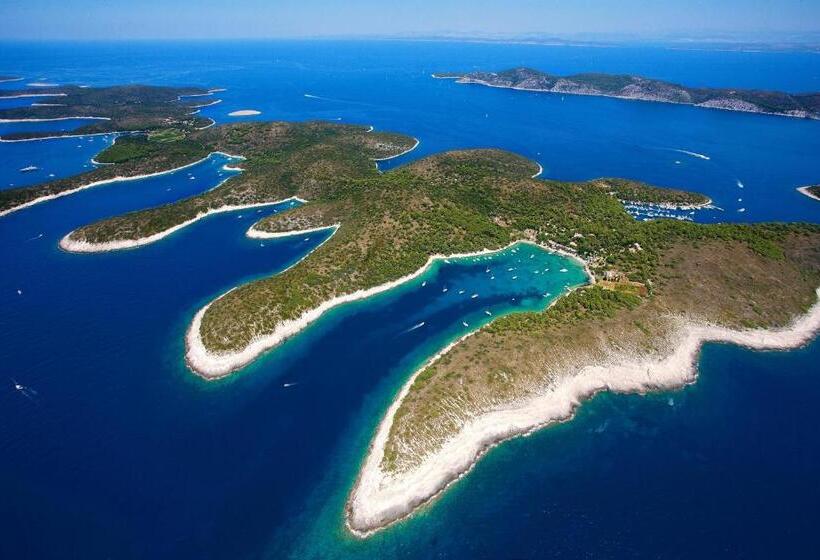 هتل Sirena Hvar