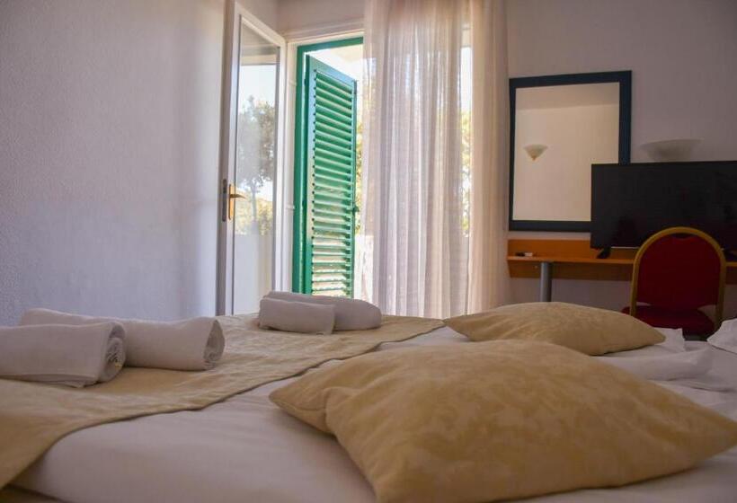هتل Sirena Hvar