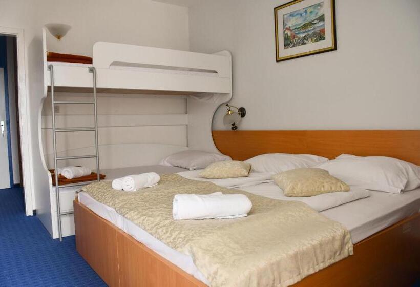 هتل Sirena Hvar