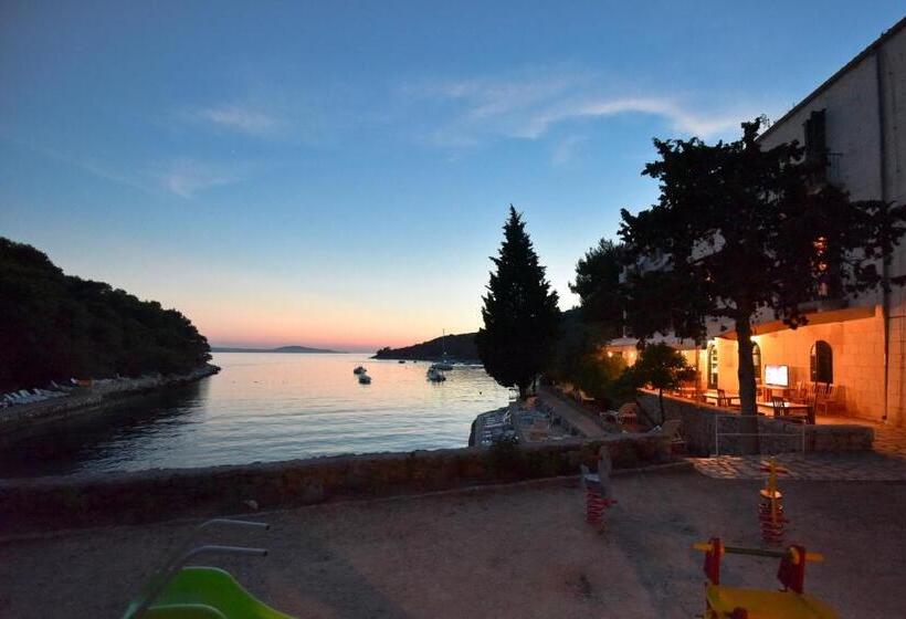 هتل Sirena Hvar
