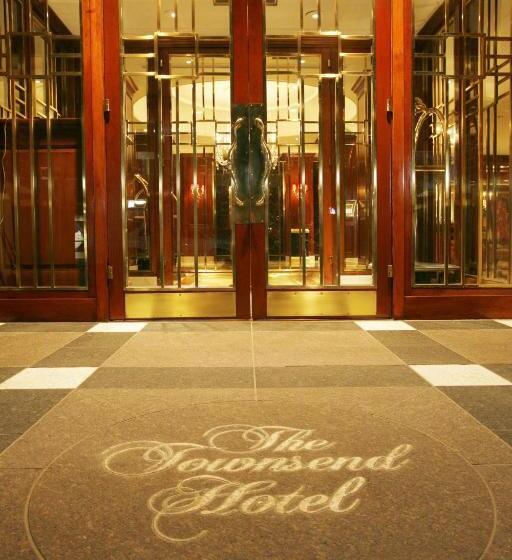 בית מלון כפרי The Townsend