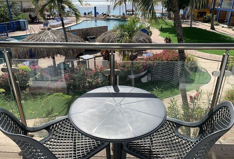 Divi Flamingo Beach Resort