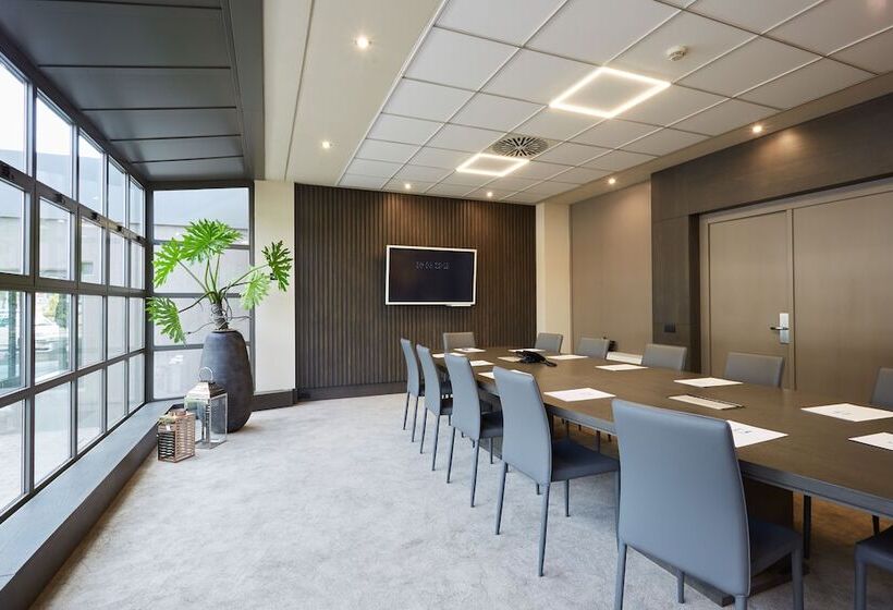 Fotos del hotel Dc  International:  14