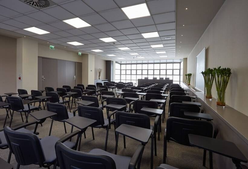 Fotos del hotel Dc  International:  17