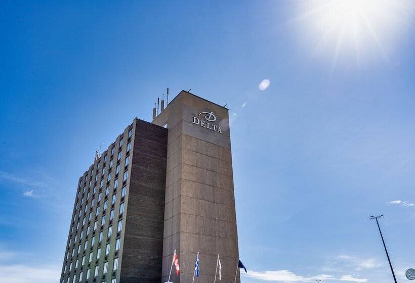 هتل Delta S By Marriott Saguenay Conference Centre