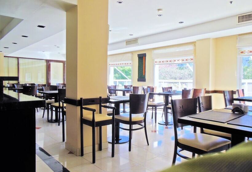 Fotos del hotel Embajador:  23