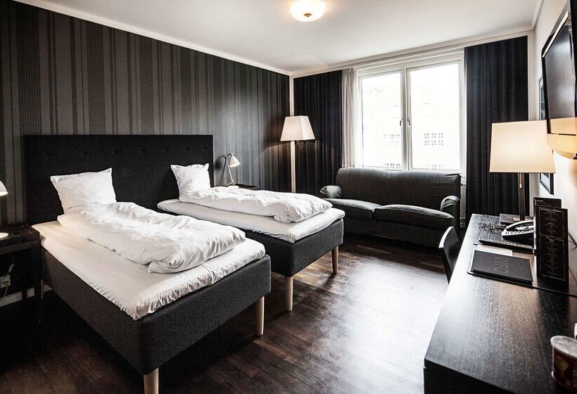 First Hotel Grand