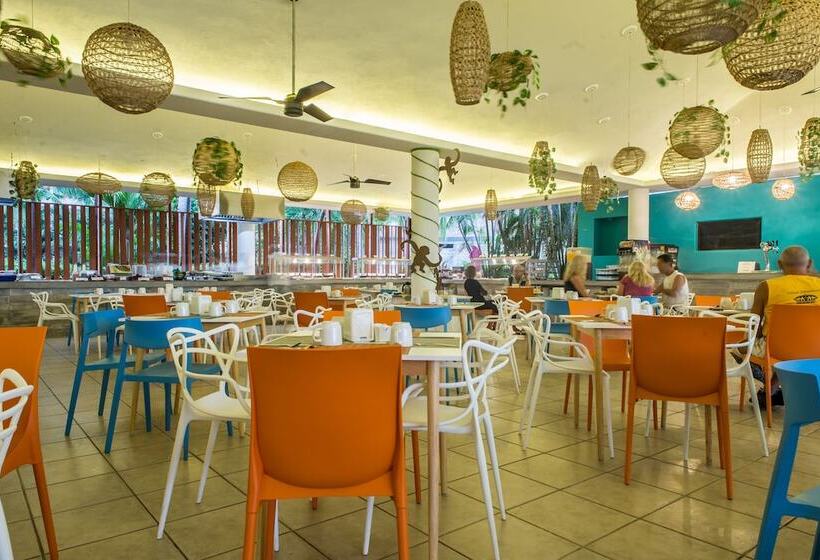 Hotel Fontan Ixtapa