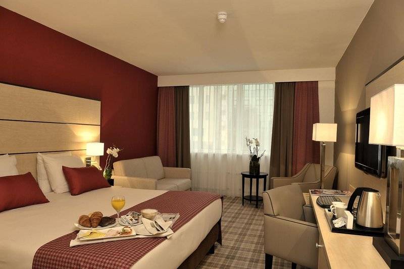 هتل Golden Tulip Leiden Centre