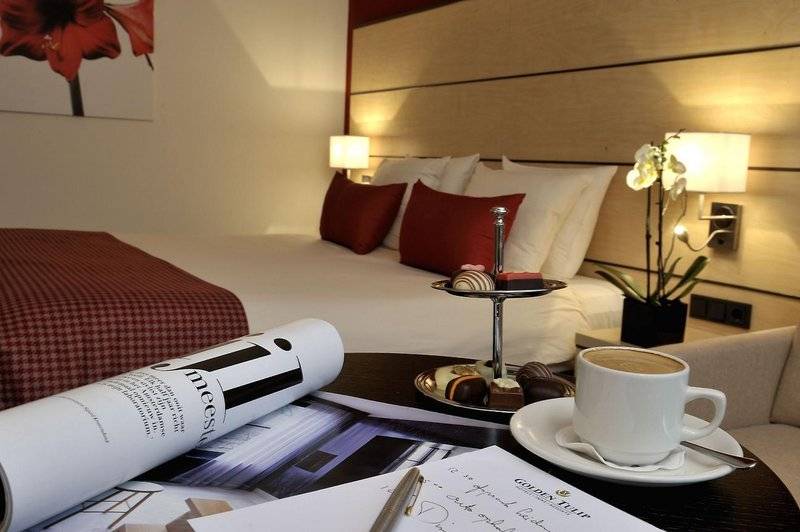 هتل Golden Tulip Leiden Centre