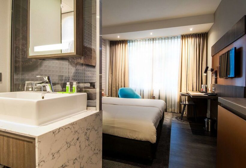 هتل Golden Tulip Leiden Centre