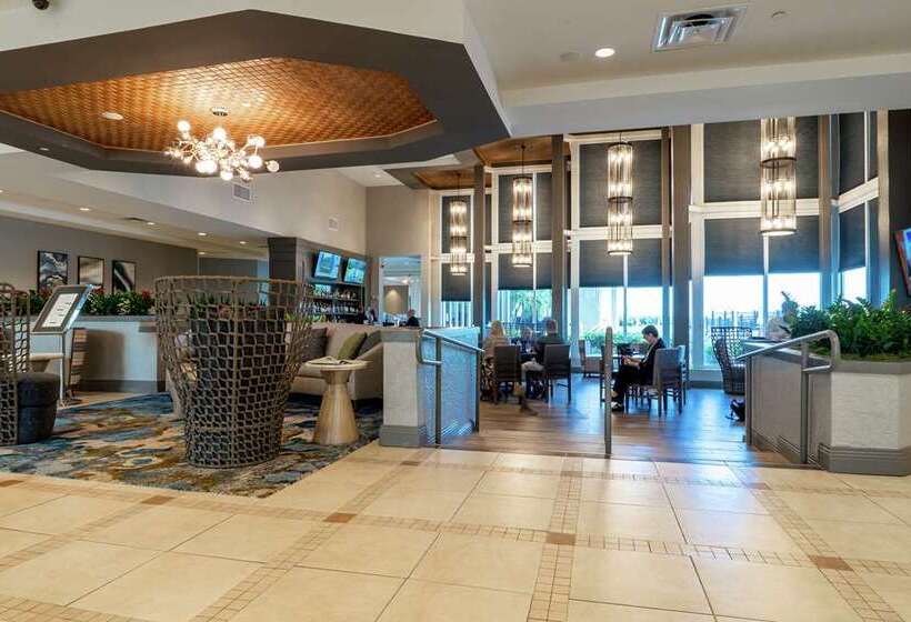 فندق Hilton Melbourne Beach Oceanfront