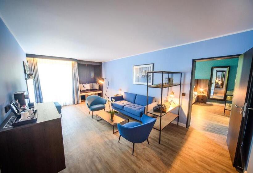 Hotell Holiday Inn Lübeck, An Ihg