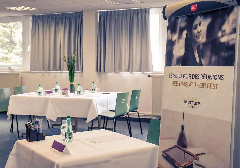 هتل Hôtel Mercure Saintlô Centre