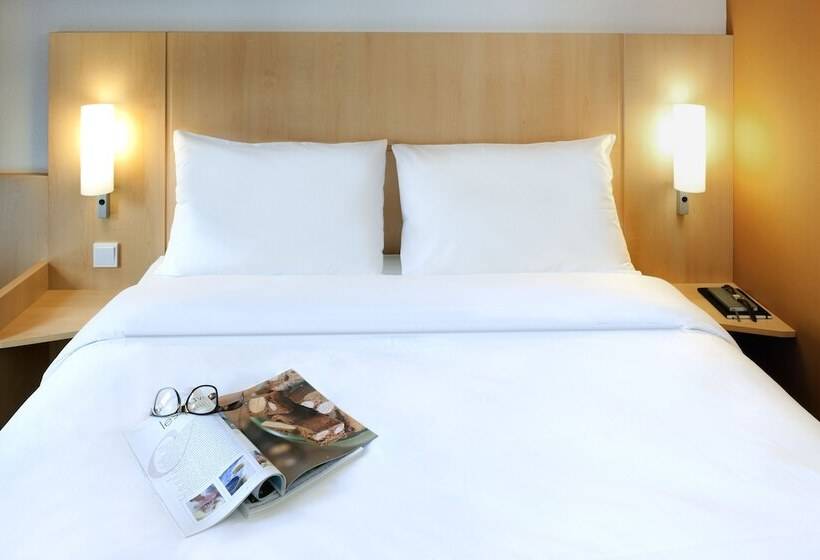 Fotos del hotel Ibis Milano Ca  Granda:  6