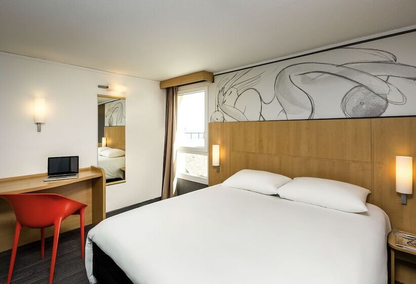 هتل Ibis Roscoff