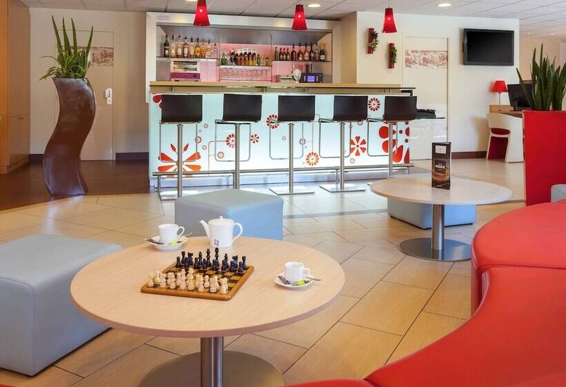 هتل Ibis Velizy Jouy En Josas