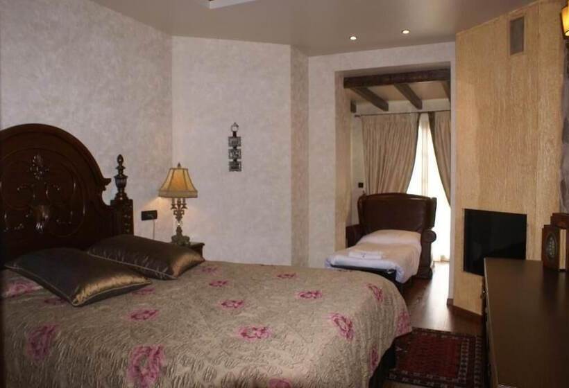فندق Kassaros