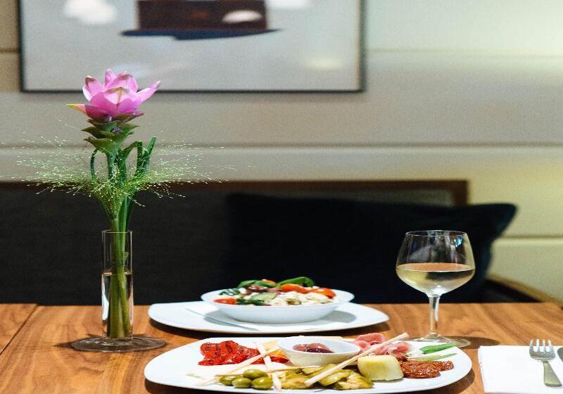 Fotos del hotel K+k Palais:  2