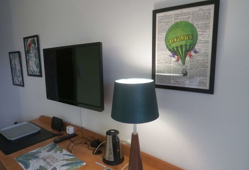 ホテル Hôtel Kyriad Cap Sud