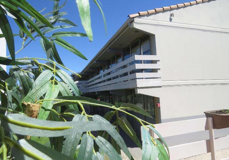 ホテル Hôtel Kyriad Cap Sud