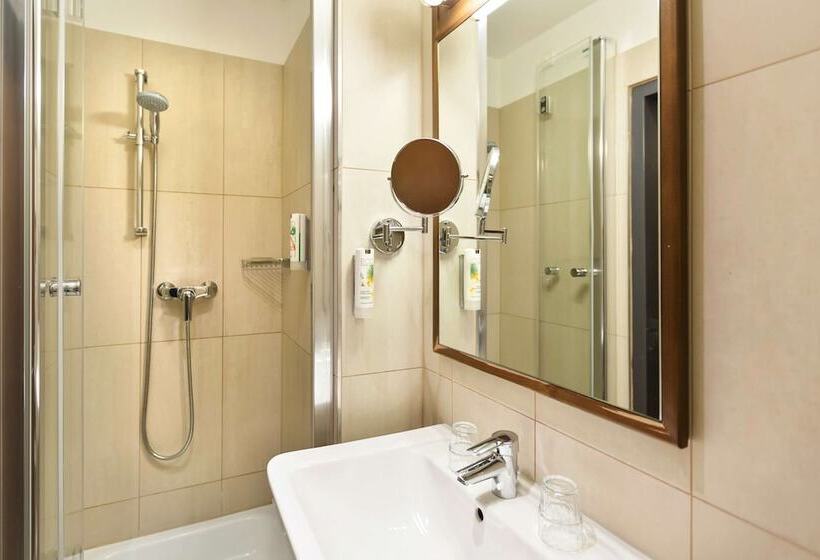 هتل Rathauspark Wien, A Member Of Radisson Individuals