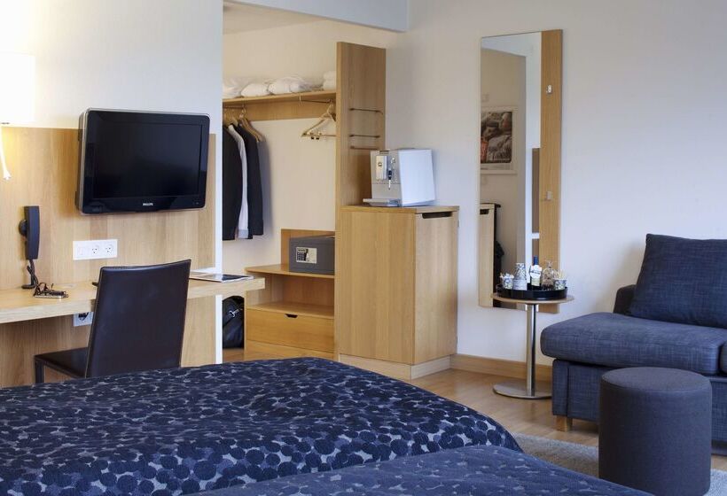 هتل Scandic Aarhus Vest