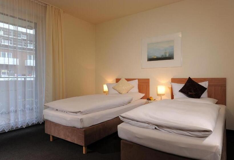 Fotos del hotel Air Hotel Wartburg:  2