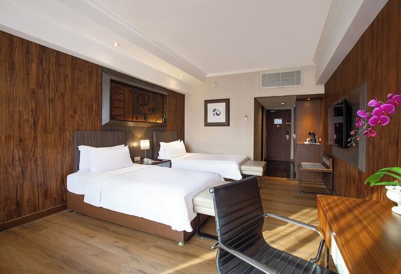Fotos del hotel Century Park:  3