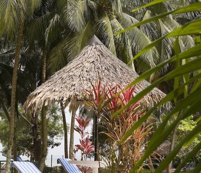 Bayview Beach Resort