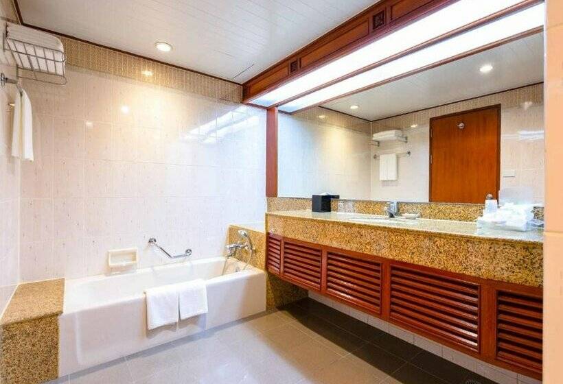 Centara Riverside Hotel Chiang Mai