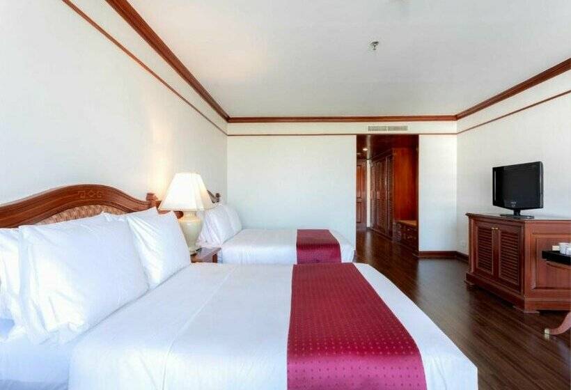 Centara Riverside Hotel Chiang Mai