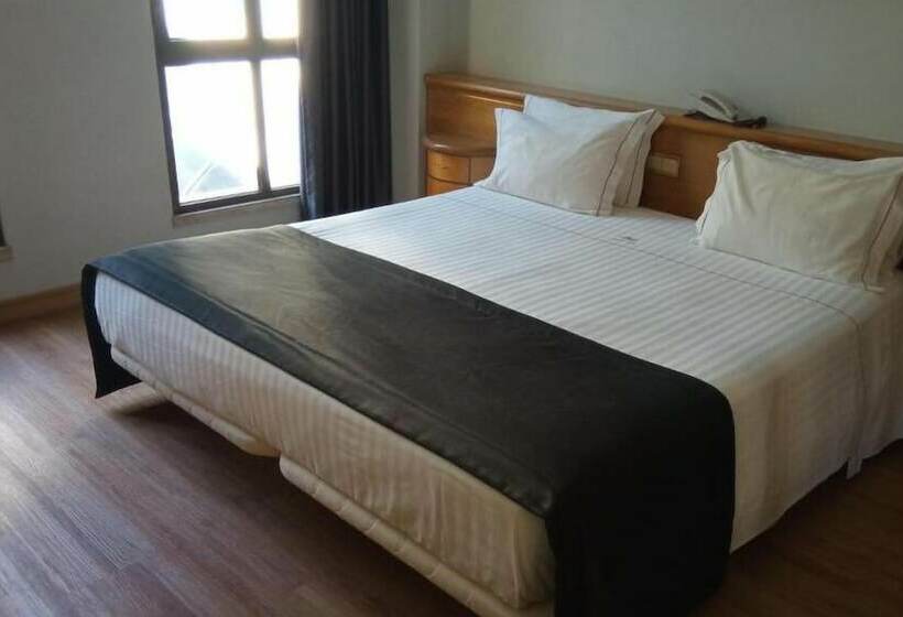Fotos del hotel Alif Campo Pequeno:  8