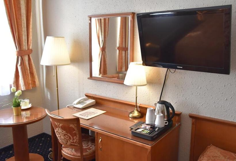 Fotos del hotel Arbes:  50