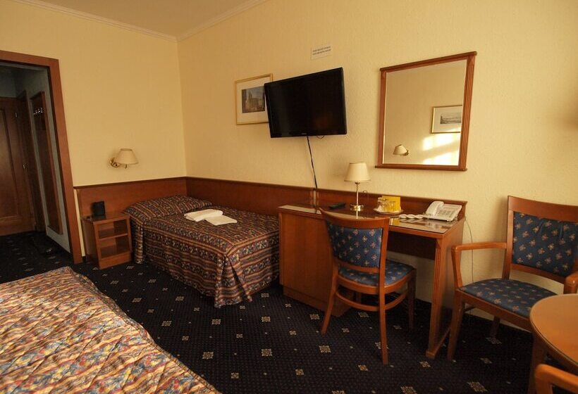 Fotos del hotel Arbes:  43