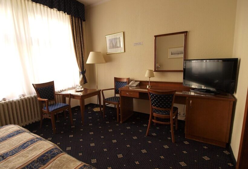 Fotos del hotel Arbes:  42