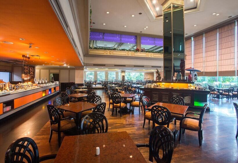 Centara Riverside Hotel Chiang Mai