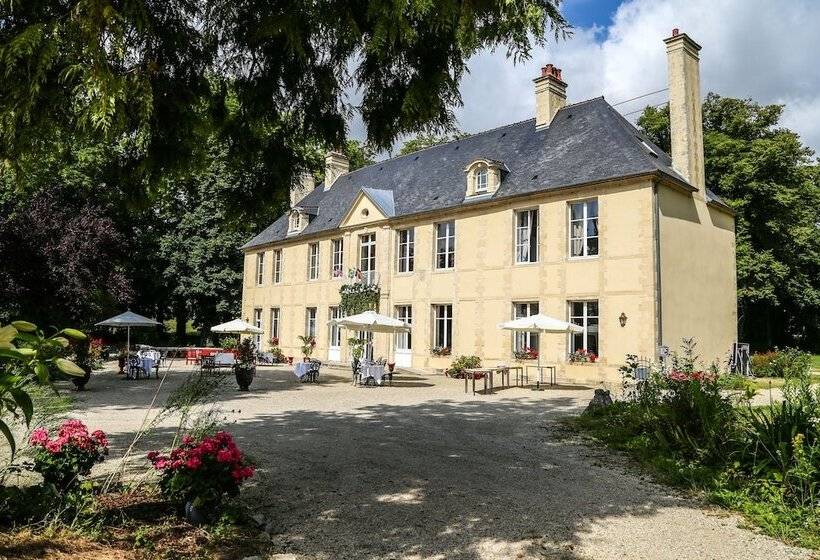 هتل Château De Bellefontaine   Teritoria