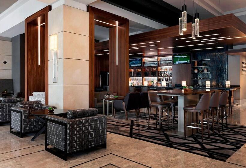 هتل Cleveland Marriott Downtown At Key Tower