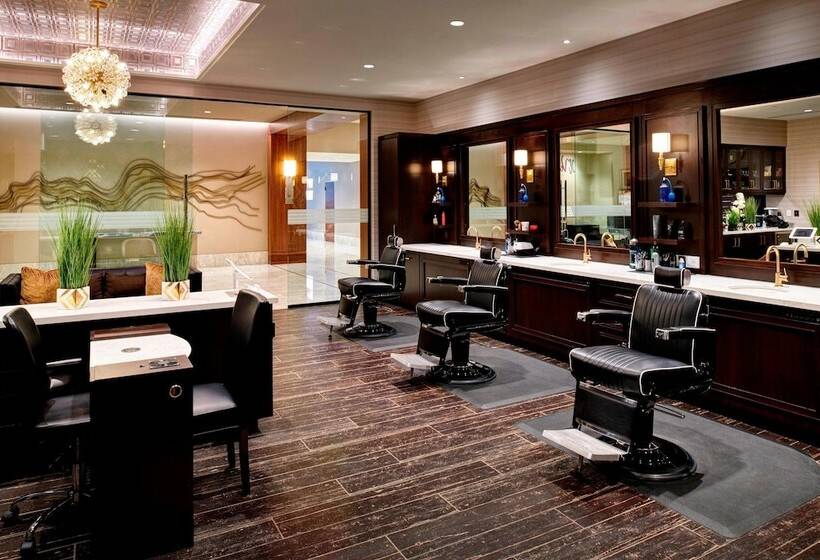 هتل Cleveland Marriott Downtown At Key Tower