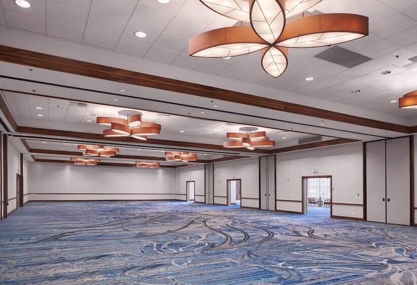 هتل Courtyard By Marriott King Kamehameha S Kona Beach