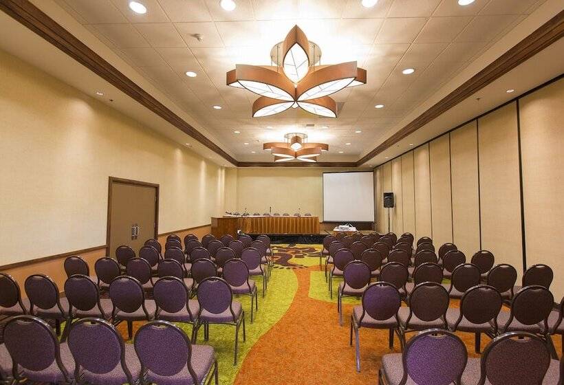 هتل Courtyard By Marriott King Kamehameha S Kona Beach