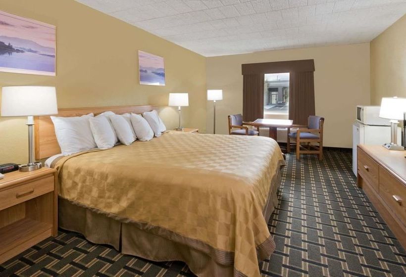 Отель Days Inn By Wyndham Batavia Darien Lake Theme Park
