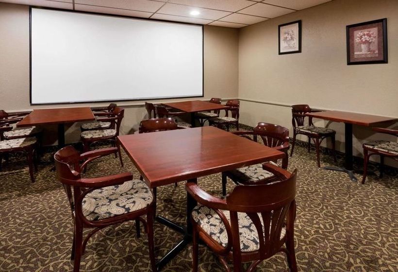 酒店 Days Inn By Wyndham Batavia Darien Lake Theme Park